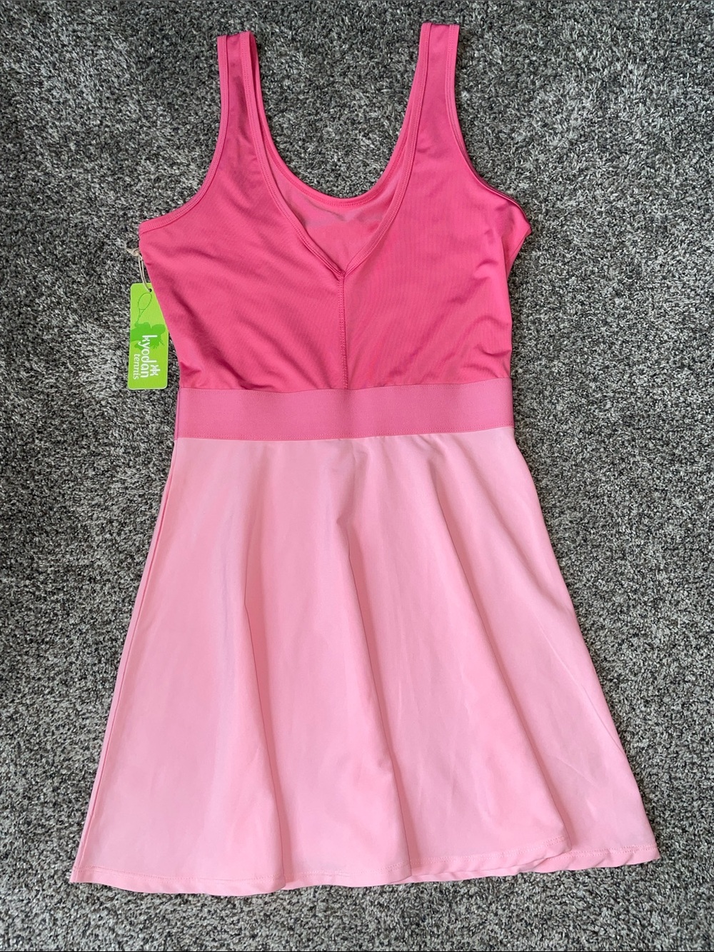 NWT KyoDan Tennis Pink Sports Top with Brand Tag. Size P/S. - Picture 3 of 4